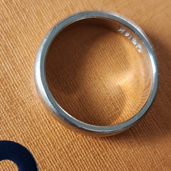 Vintage 14k White Gold Wedding Band - Picture 6 of 9